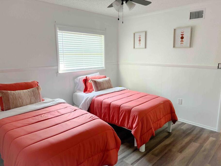 Sparkling Guest Home 2 Bedroom-15 Minutes To Clearwater Beach Exterior photo