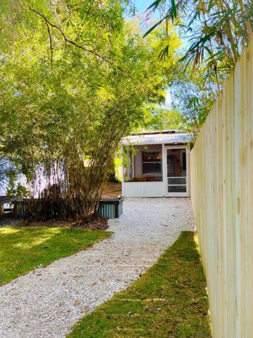 Sparkling Guest Home 2 Bedroom-15 Minutes To Clearwater Beach Exterior photo