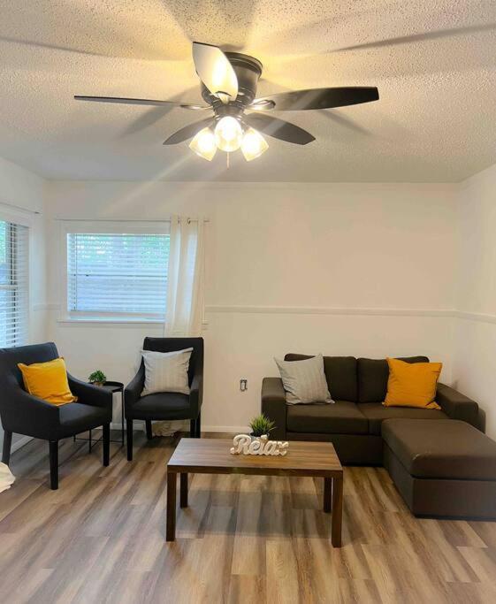 Sparkling Guest Home 2 Bedroom-15 Minutes To Clearwater Beach Exterior photo